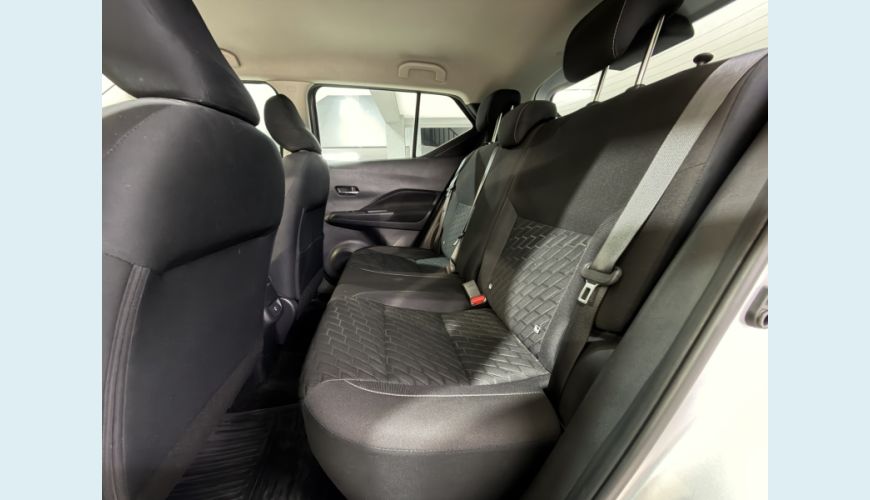NISSAN KICKS FLEX AUT. 4P - PRATA - 2023 Foto 9 (Grande)