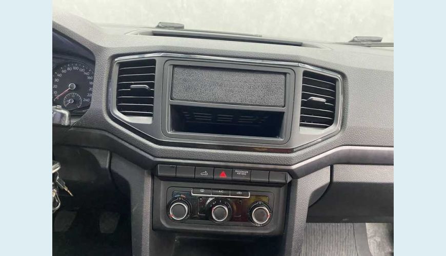 VOLKSWAGEN AMAROK S 2.0 TDI 4X4 DIESEL MANUAL 2P - BRANCO - 2019 Foto 9 (Grande)