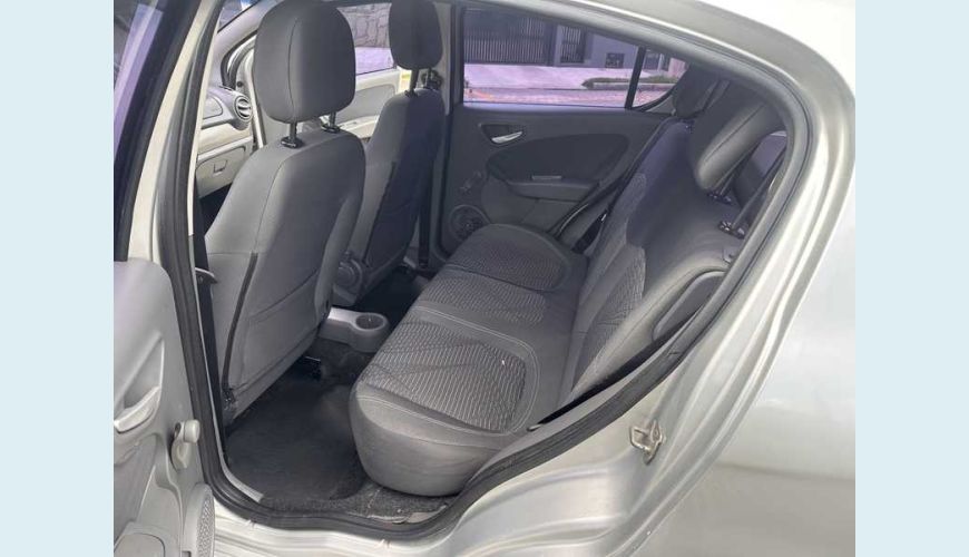 FIAT PALIO ATTRACTIVE 1.0 8V FLEX MANUAL 4P - PRATA - 2013 Foto 9 (Grande)
