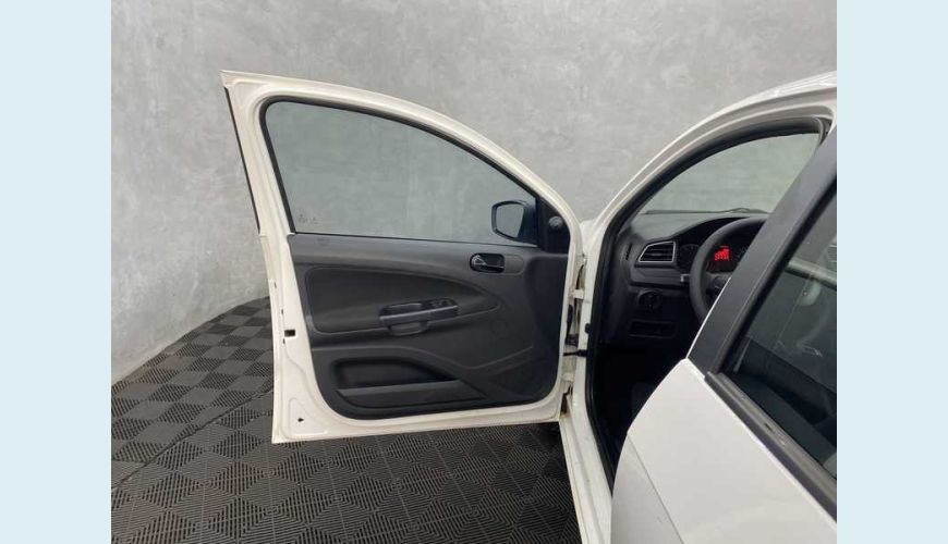 VOLKSWAGEN GOL 1.0 12V FLEX MANUAL 4P - BRANCO - 2021 Foto 9 (Grande)
