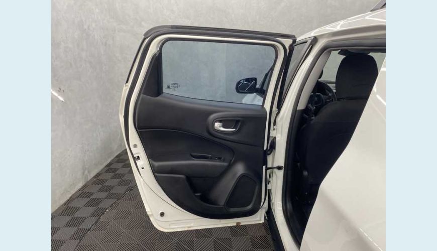 FIAT TORO ENDURANCE 1.8 FLEX AUT. 4P - BRANCO - 2022 Foto 9 (Grande)
