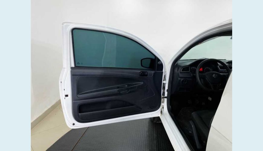 VOLKSWAGEN SAVEIRO ROBUST 1.6 MSI FLEX MANUAL 2P - BRANCO - 2021 Foto 9 (Grande)