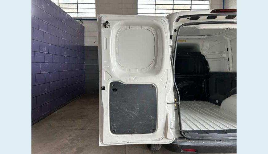 FIAT FIORINO ENDURANCE 1.4 FLEX MANUAL 3P - BRANCO - 2024 Foto 9 (Grande)