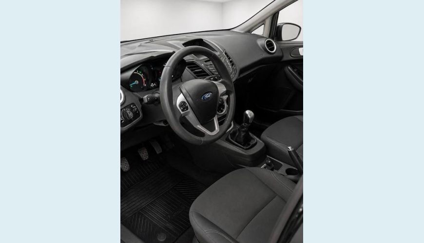 FORD FIESTA SEL 1.6 FLEX MANUAL 4P - PRETO - 2017 Foto 9 (Grande)