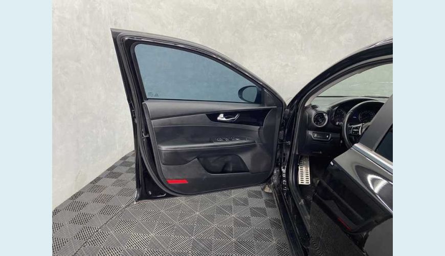 KIA CERATO SX 2.0 16V FLEX AUT. 4P - PRETO - 2022 Foto 9 (Grande)