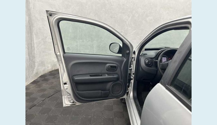 FIAT MOBI LIKE 1.0 FLEX MANUAL 4P - PRATA - 2023 Foto 9 (Grande)