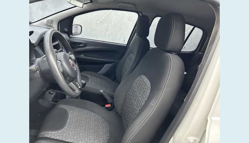 FIAT UNO ATTRACTIVE 1.0 FLEX MANUAL 4P - BRANCO - 2021 Foto 9 (Grande)