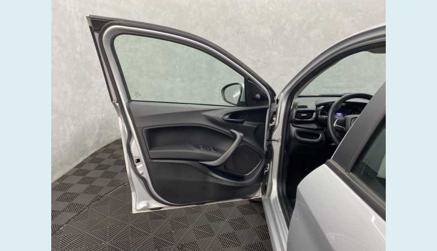 FIAT CRONOS DRIVE 1.0 FLEX MANUAL 4P - PRATA - 2023 Foto 9 (Grande)