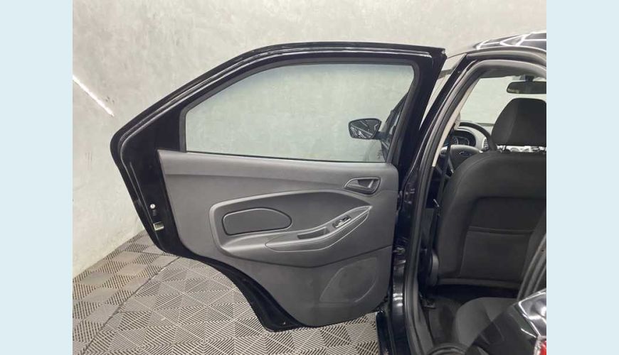 FORD KA SE 1.0 FLEX MANUAL 4P - PRETO - 2017 Foto 9 (Grande)