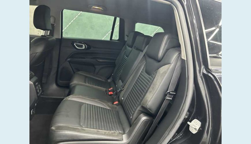 JEEP COMMANDER LIMITED 1.3 T270 FLEX AUT. 4P - PRETO - 2023 Foto 9 (Grande)