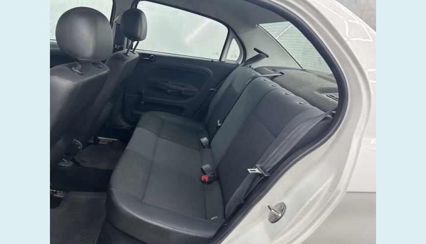 VOLKSWAGEN VOYAGE 1.0 MPI FLEX MANUAL 4P - BRANCO - 2022 Foto 9 (Grande)