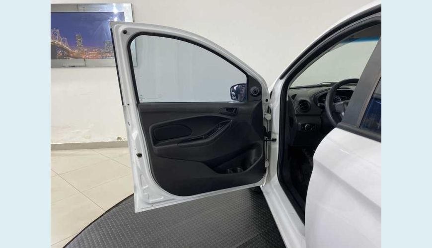 FORD KA SEDAN SE 1.5 12V FLEX MANUAL 4P - BRANCO - 2019 Foto 9 (Grande)