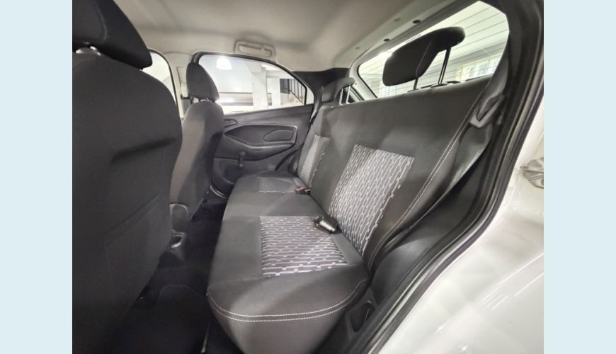 FORD KA FLEX MANUAL 4P - BRANCO - 2015 Foto 9 (Grande)