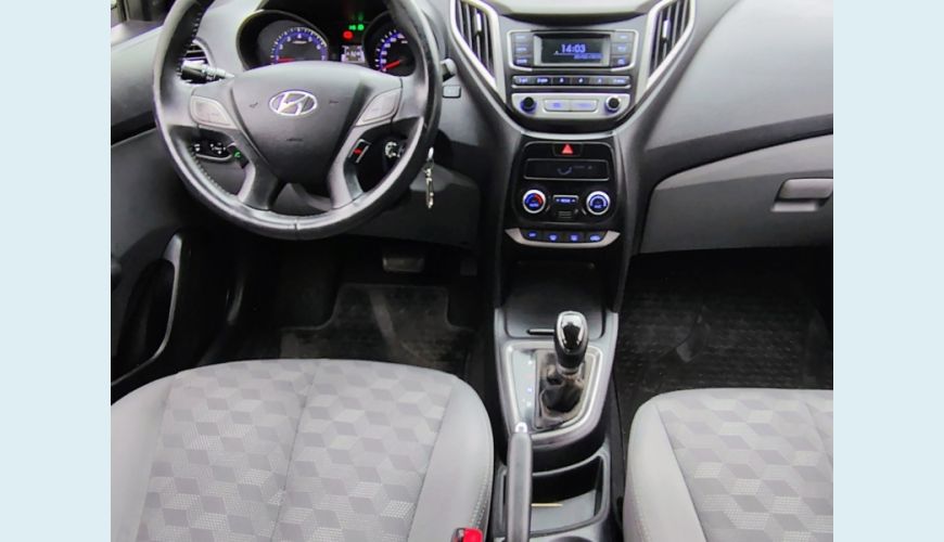 HYUNDAI HB 20 S FLEX AUT. 4P - BRANCO - 2017 Foto 9 (Grande)