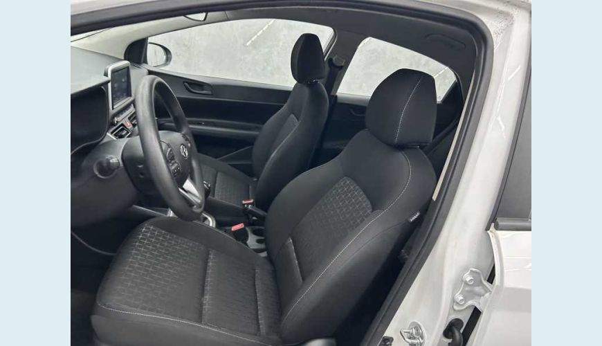 HYUNDAI HB 20 COMFORT 1.0 TGDI (MEC.) - BRANCO - 2023 Foto 9 (Grande)