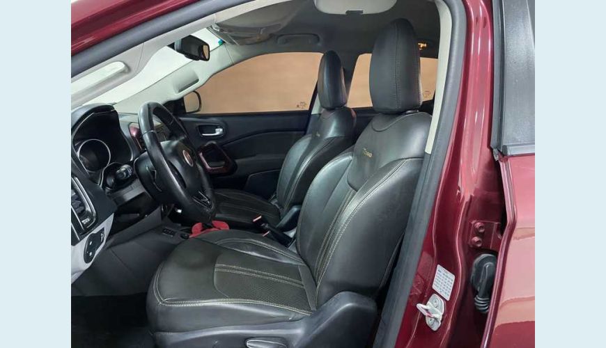 FIAT TORO FREEDOM 1.8 FLEX AUT. 4P - VERMELHO - 2017 Foto 9 (Grande)