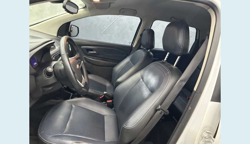 CHEVROLET CHEVROLET SPIN PREMIER 1.8 FLEX AUT. 4P - BRANCO - 2023 Foto 9 (Grande)