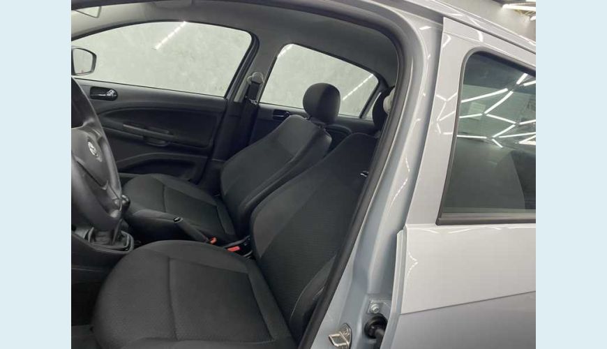 VOLKSWAGEN VOYAGE 1.0 MPI FLEX MANUAL 4P - PRATA - 2023 Foto 9 (Grande)