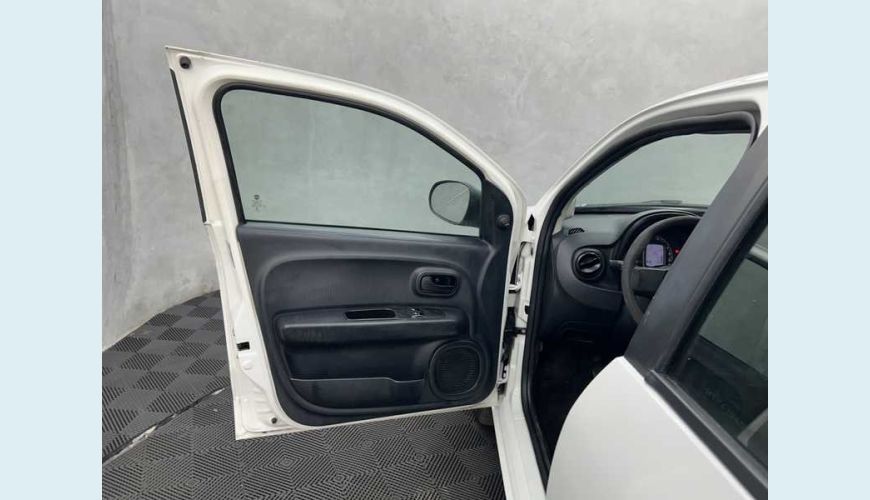 FIAT MOBI LIKE 1.0 FLEX MANUAL 4P - BRANCO - 2021 Foto 9 (Grande)