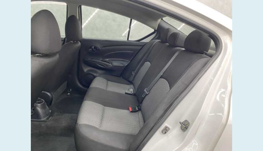 NISSAN VERSA V-DRIVE 1.0 12V FLEX MANUAL 4P - BRANCO - 2021 Foto 9 (Grande)