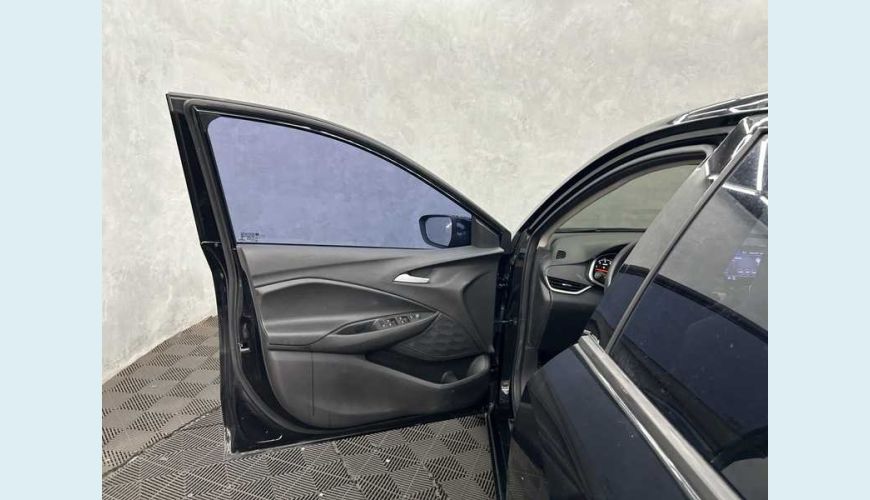 CHEVROLET ONIX PLUS LT 1.0 FLEX MANUAL 4P - PRETO - 2022 Foto 9 (Grande)