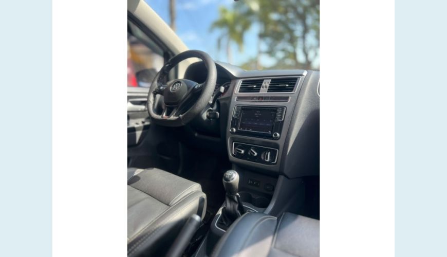 VOLKSWAGEN VOLKSWAGEN FOX FLEX MANUAL 4P - PRATA - 2018 Foto 9 (Grande)