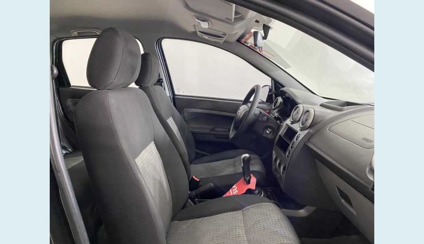 FORD FIESTA SE 1.6 ROCAM FLEX MANUAL 4P - PRETO - 2014 Foto 9 (Grande)