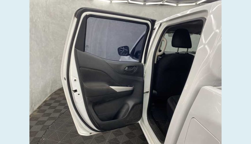 NISSAN FRONTIER CD S 2.3 TD DIESEL MANUAL 2P - BRANCO - 2021 Foto 9 (Grande)