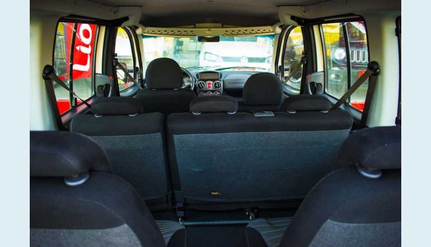 FIAT DOBLO ESSENCE 1.8 FLEX MANUAL 4P - BRANCO - 2017 Foto 9 (Grande)