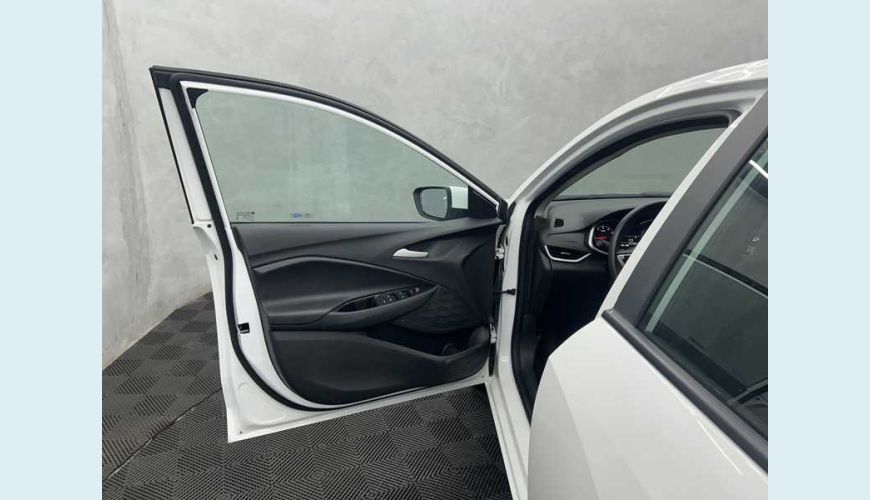 CHEVROLET ONIX LT 1.0 TURBO FLEX MANUAL 4P - BRANCO - 2024 Foto 9 (Grande)