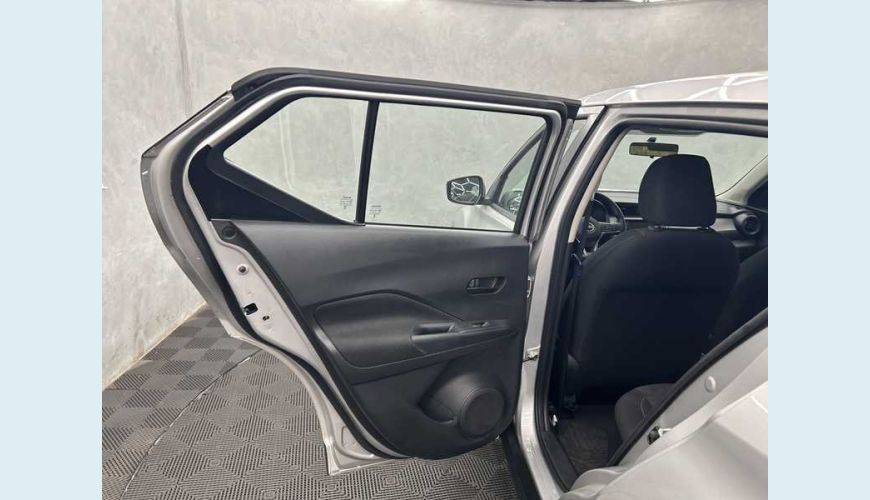 NISSAN KICKS ACTIVE 1.6 FLEX AUT. 4P - PRATA - 2024 Foto 9 (Grande)