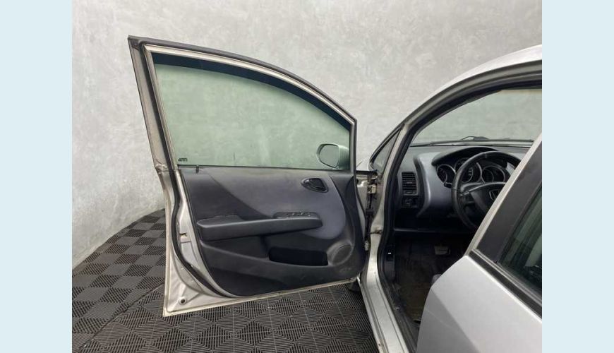 HONDA FIT EX 1.5 16V FLEX AUT. 4P - PRATA - 2005 Foto 9 (Grande)