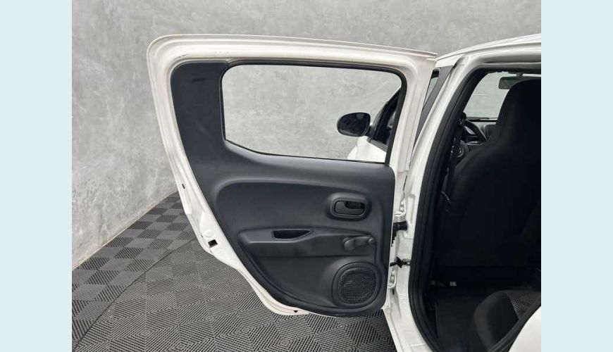 FIAT MOBI LIKE 1.0 FLEX MANUAL 4P - BRANCO - 2020 Foto 9 (Grande)