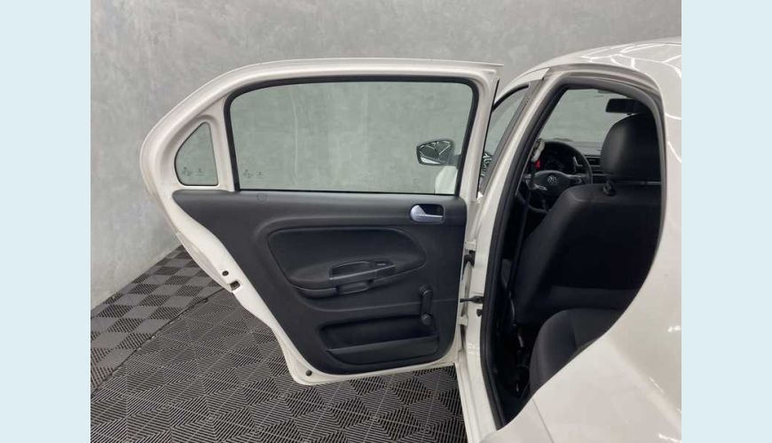 VOLKSWAGEN GOL 1.0 12V FLEX MANUAL 4P - BRANCO - 2019 Foto 9 (Grande)