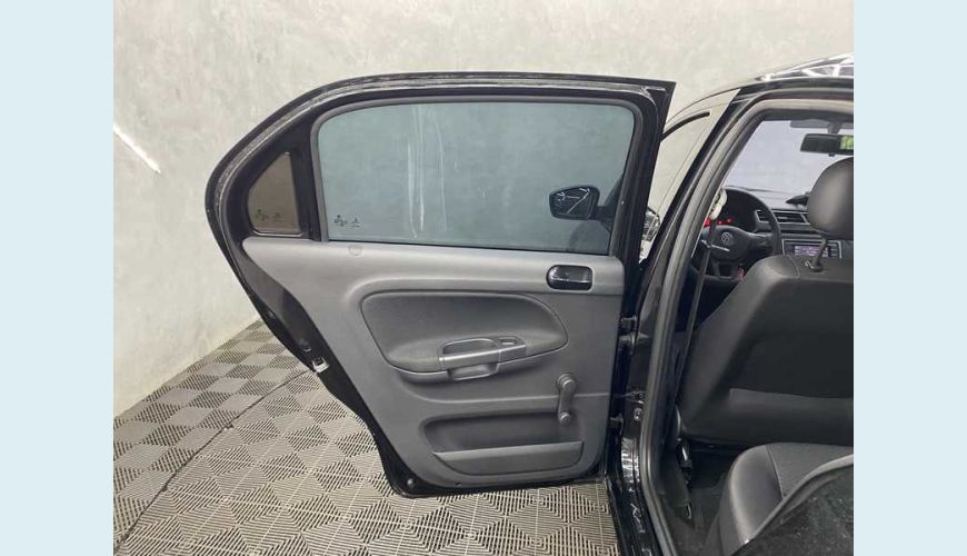 VOLKSWAGEN VOYAGE 1.6 MSI 8V FLEX MANUAL 4P - PRETO - 2021 Foto 9 (Grande)