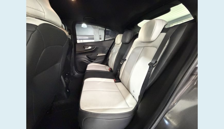 FIAT FASTBACK FLEX AUT. 4P - CINZA - 2025 Foto 9 (Grande)