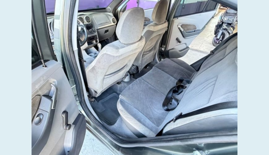 CHEVROLET AGILE FLEX AUT. 4P - VERDE - 2011 Foto 9 (Grande)