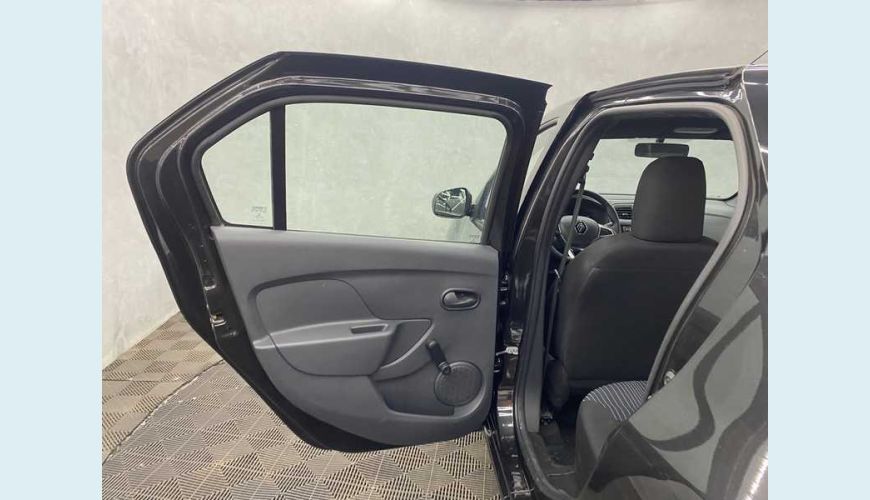 RENAULT RENAULT LOGAN LIFE 1.0 12V SCE FLEX MANUAL 4P - PRETO - 2021 Foto 9 (Grande)
