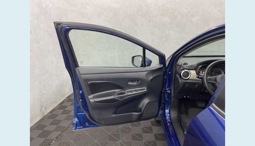 NISSAN NISSAN VERSA EXCLUSIVE 1.6 FLEX AUT. 4P - AZUL - 2022 Foto 9 (Grande)
