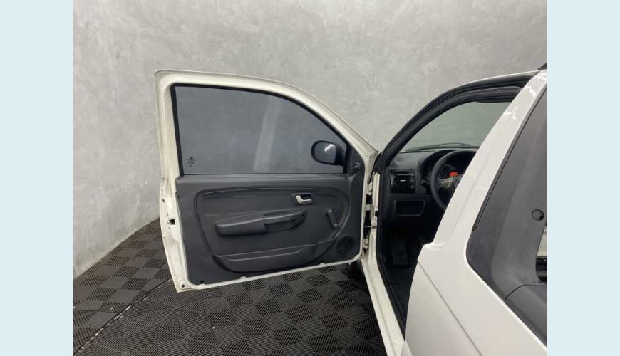 FIAT STRADA WORKING 1.4 FLEX MANUAL 2P - BRANCO - 2016 Foto 9 (Grande)