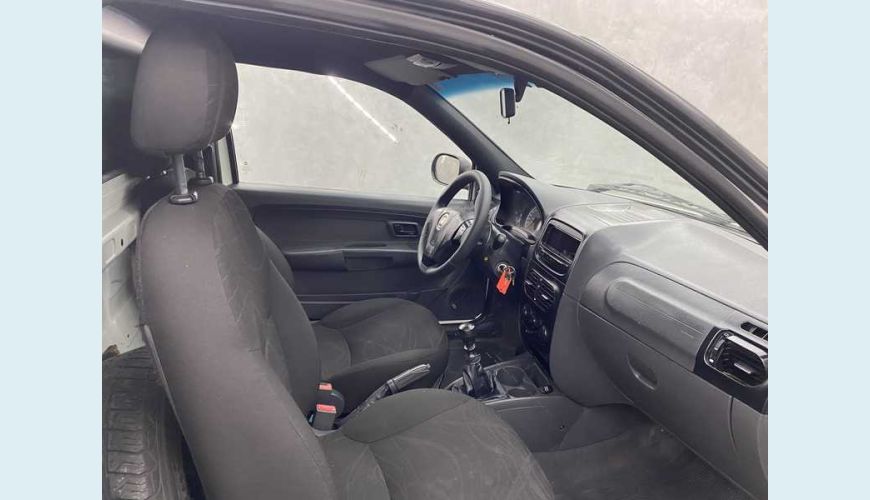 FIAT STRADA HARD WORKING 1.4 FLEX MANUAL 2P - BRANCO - 2020 Foto 9 (Grande)