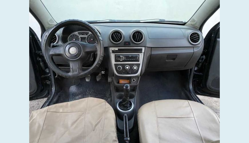 VOLKSWAGEN GOL 1.0 FLEX MANUAL 4P - PRETO - 2012 Foto 9 (Grande)