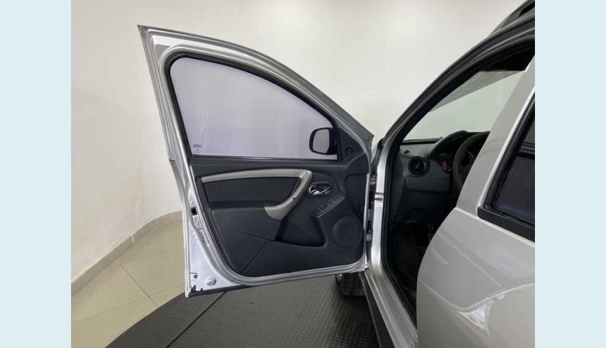 RENAULT DUSTER EXPRESSION 1.6 16V FLEX MANUAL 4P - PRATA - 2017 Foto 9 (Grande)