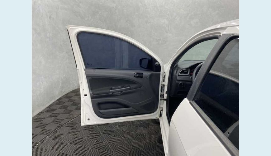 VOLKSWAGEN GOL 1.0 12V FLEX MANUAL 4P - BRANCO - 2022 Foto 9 (Grande)