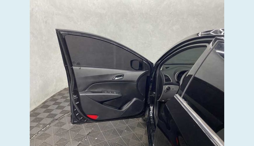 HYUNDAI HB 20S PREMIUM 1.6 FLEX AUT. 4P - PRETO - 2014 Foto 9 (Grande)