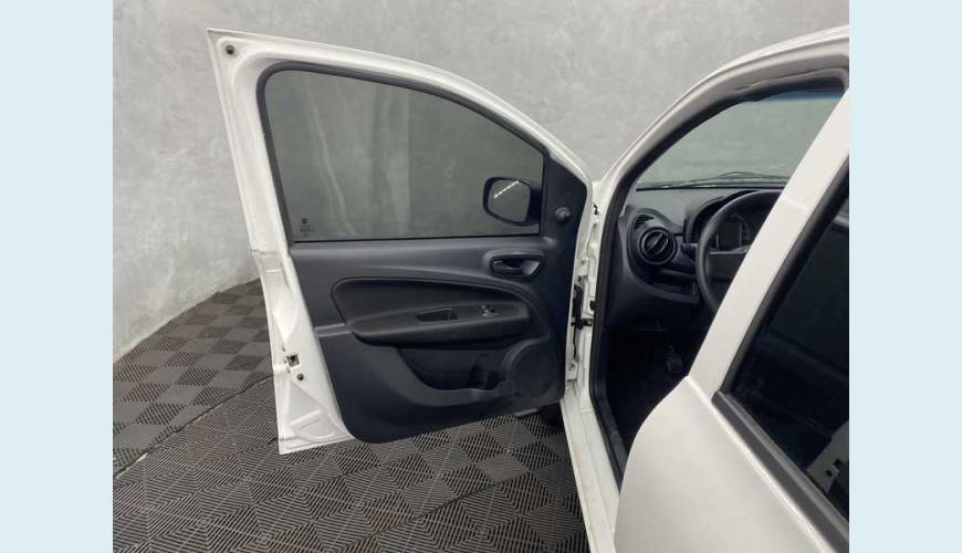 FIAT UNO ATTRACTIVE 1.0 FLEX MANUAL 4P - BRANCO - 2021 Foto 9 (Grande)