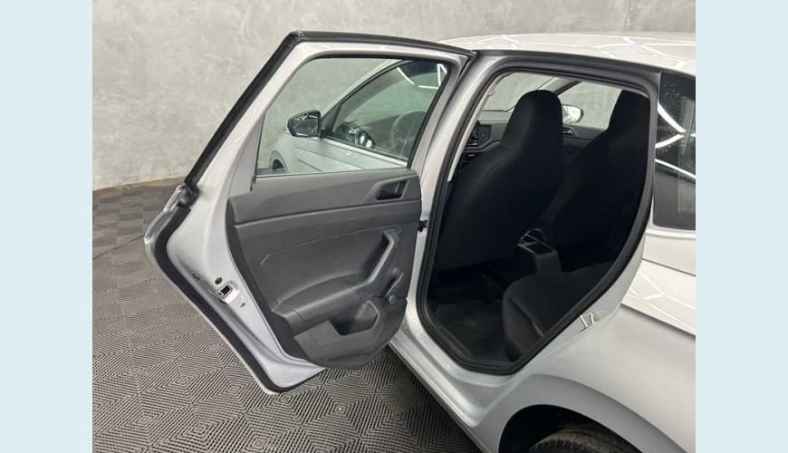 VOLKSWAGEN POLO TRACK 1.0 FLEX MANUAL 4P - PRATA - 2025 Foto 9 (Grande)
