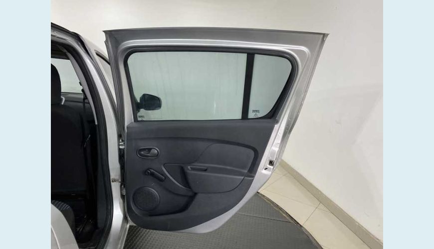 RENAULT SANDERO AUTHENTIQUE 1.0 12V FLEX MANUAL 4P - PRATA - 2018 Foto 9 (Grande)