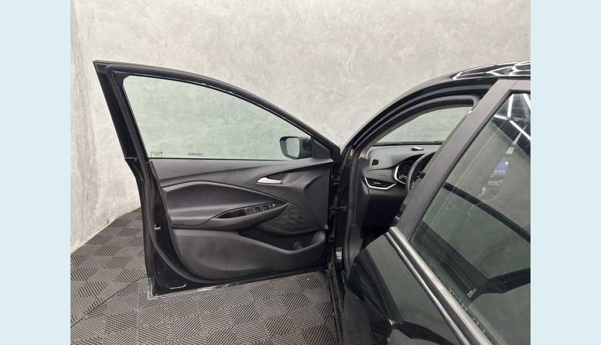 CHEVROLET ONIX PLUS LT 1.0 FLEX MANUAL 4P - PRETO - 2024 Foto 9 (Grande)