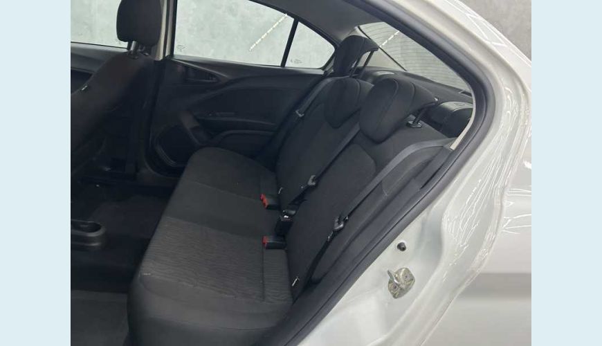 FIAT CRONOS DRIVE 1.3 FLEX MANUAL 4P - BRANCO - 2023 Foto 9 (Grande)